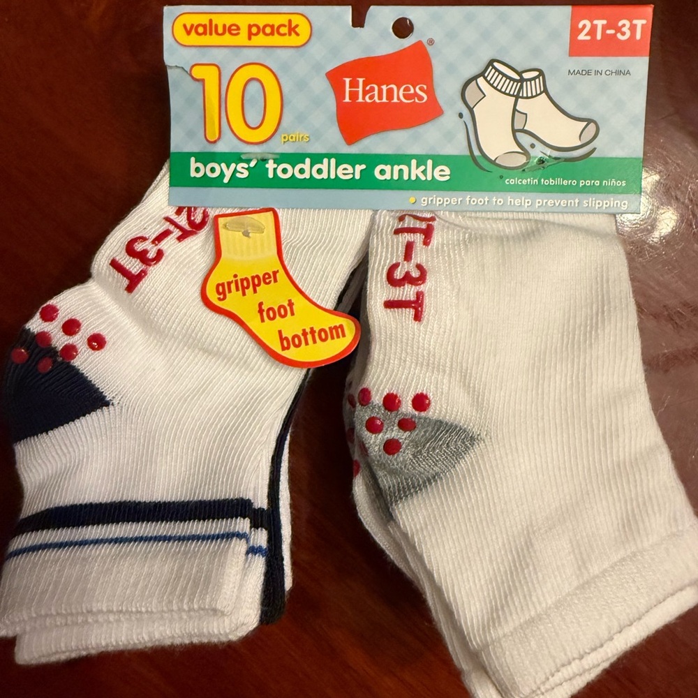Hanes Boys' Toddler Ankle Socks - White and Navy - Picture 2 of 3